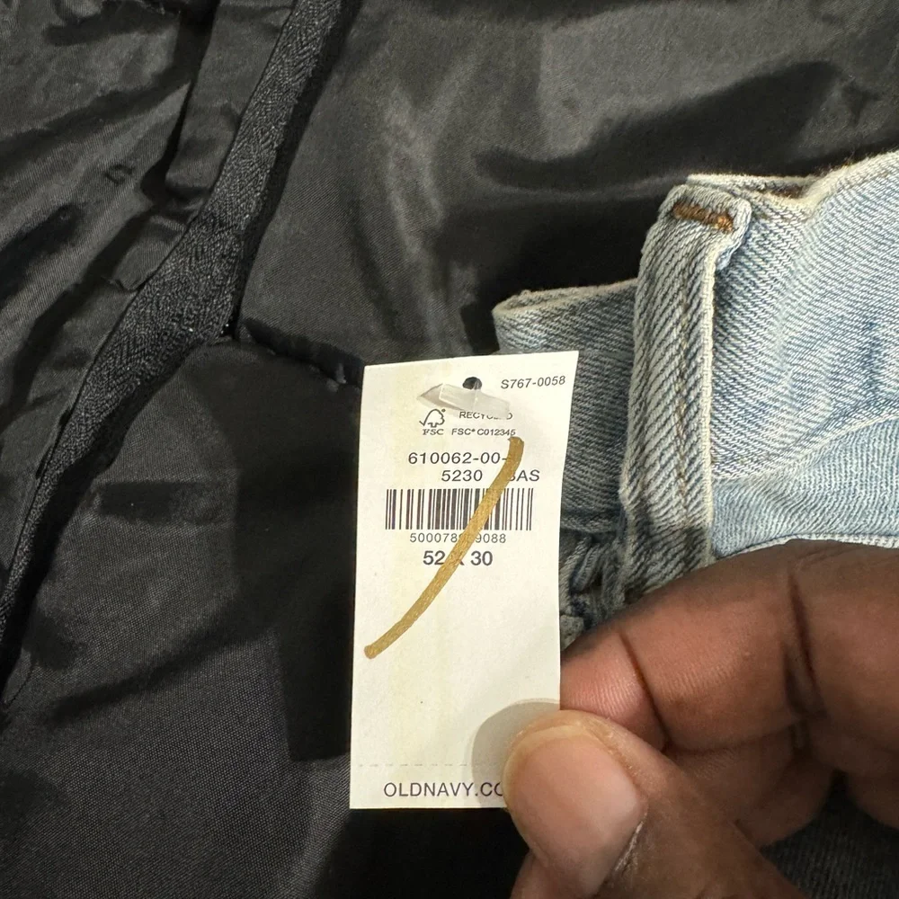 NWT OLD NaVY men’s jeans - Picture 2 of 3